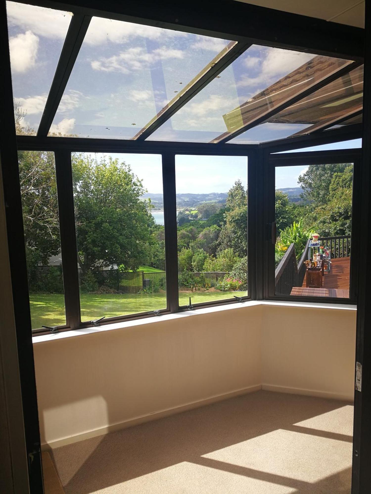Villa Beautiful Estuary Views In Shelly Park Auckland Esterno foto